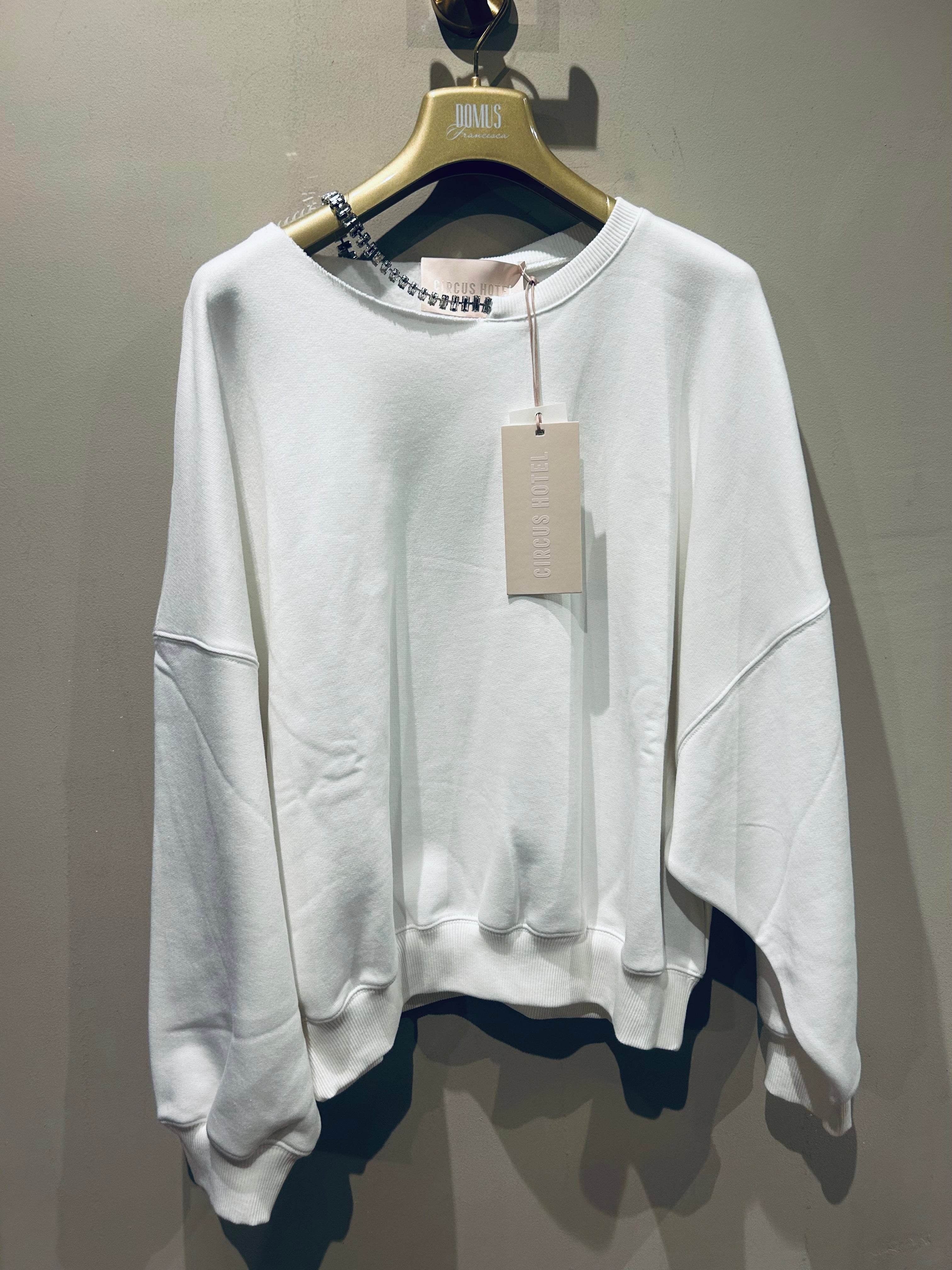 Felpa bianca con girocollo strass